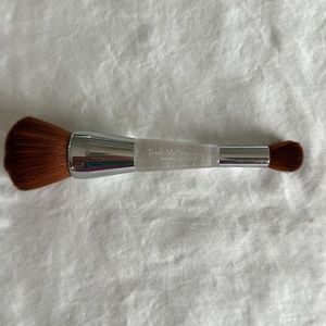 Trish Mcevoy Brush #1 Wet/Dry Skin Perfector EUC